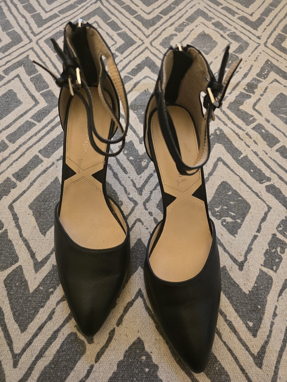 Adrienne Vittadini Black Leather Pointed Toe Ankle Strap Heel, Zip Back, Sz 8.5